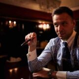 行政書士開業後の仕事は？許認可の種類と報酬を解説！