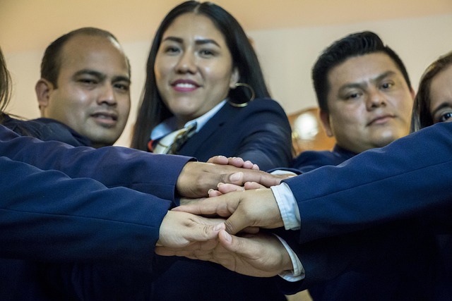 行政書士と中小企業診断士のダブルライセンスの年収や利点を解説！